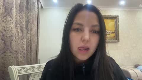 Snapshot of bluesilk_sins chatting on 01/06/26, 06:00 bluesilk_sins online show from 01/06/26, 06:00