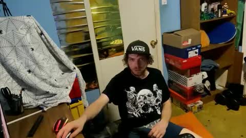 Snapshot of bluesky10111 chatting on 10/16/25, 01:06 bluesky10111 online show from 10/16/25, 01:06