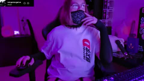 Snapshot of bluespanking chatting on 01/06/26, 11:07 Blue online show from 01/06/26, 11:07