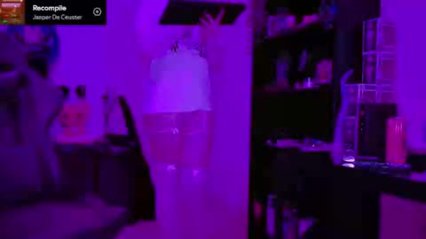 Snapshot of bluespanking chatting on 02/05/26, 12:04 Blue online show from 02/05/26, 12:04