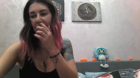 BlueXOwl online show from 11/06/25, 05:58