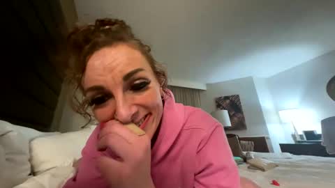 blueyes151893 online show from 02/23/26, 09:28