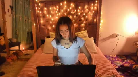 Snapshot of blumasweet chatting on 03/04/25, 09:18 Bluma Sweet online show from 03/04/25, 09:18