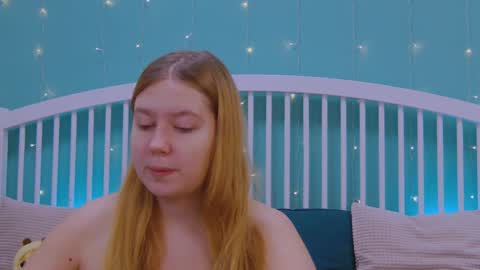 Snapshot of blush_ellie chatting on 12/18/24, 10:08 Ellie3 online show from 12/18/24, 10:08