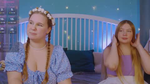 Snapshot of blush_ellie chatting on 12/21/24, 01:42 Ellie3 online show from 12/21/24, 01:42