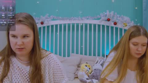 Snapshot of blush_ellie chatting on 12/23/24, 03:33 Ellie3 online show from 12/23/24, 03:33