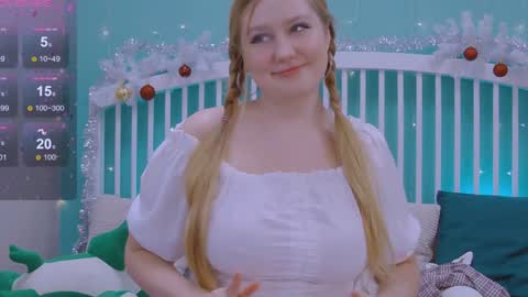 Snapshot of blush_ellie chatting on 12/25/24, 01:51 Ellie3 online show from 12/25/24, 01:51