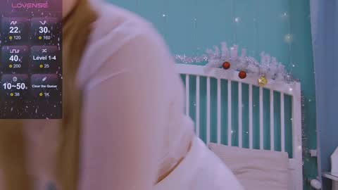 Snapshot of blush_ellie chatting on 12/27/24, 04:10 Ellie3 online show from 12/27/24, 04:10