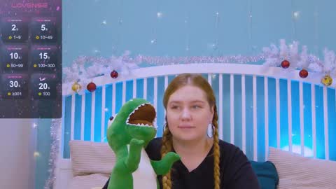 Snapshot of blush_ellie chatting on 01/13/25, 04:19 Ellie3 online show from 01/13/25, 04:19