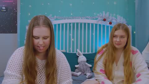 Snapshot of blush_ellie chatting on 01/14/25, 11:53 Ellie3 online show from 01/14/25, 11:53