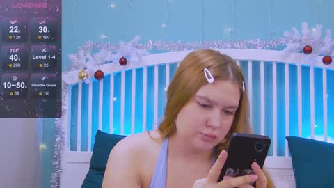 Snapshot of blush_ellie chatting on 01/18/25, 03:49 Ellie3 online show from 01/18/25, 03:49