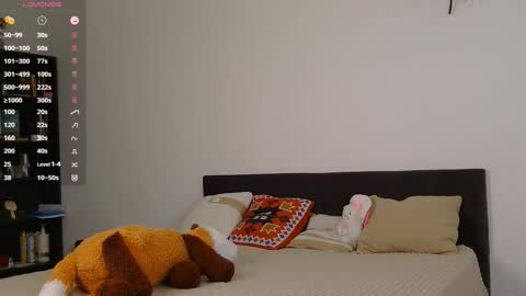 Kate online show from 12/20/25, 09:27