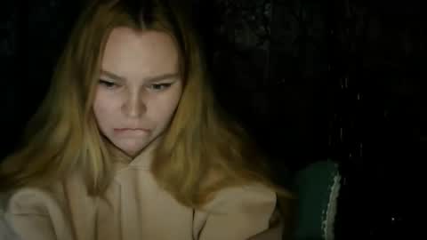 blushing_star online show from 11/03/25, 04:30