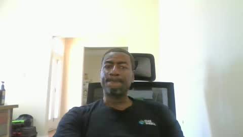 bluuthunder1914 online show from 09/17/25, 05:03