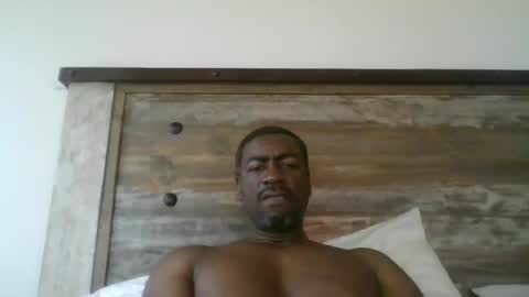 bluuthunder1914 online show from 09/30/25, 05:51