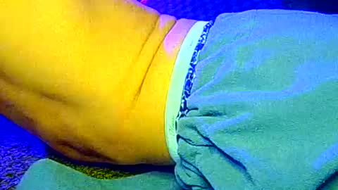 Snapshot of bmurray13kc2 chatting on 10/21/25, 07:42 bmurray13kc2 online show from 10/21/25, 07:42