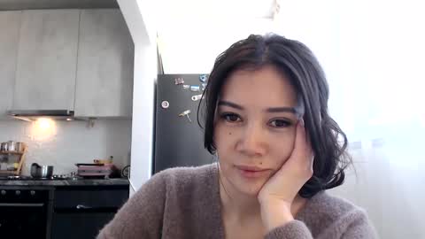 Snapshot of bmw_lovee chatting on 02/04/26, 07:14 Liya online show from 02/04/26, 07:14