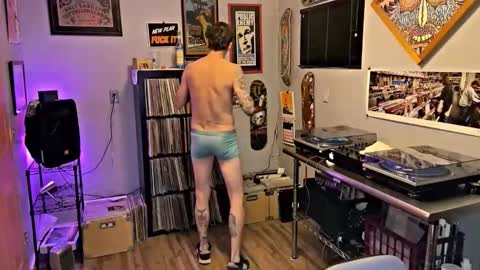 ZuperZexyZounds online show from 02/02/26, 07:51