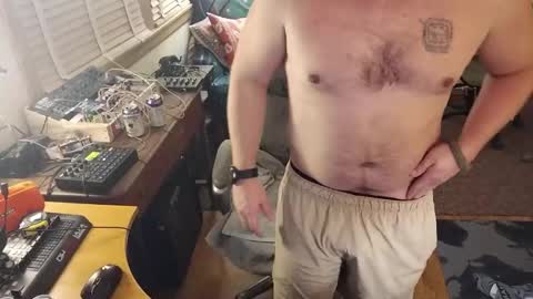 Snapshot of bnitehawk1234 chatting on 10/29/25, 05:31 harry cockins online show from 10/29/25, 05:31