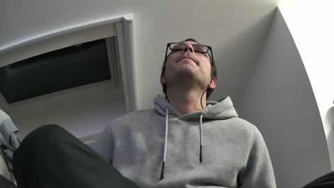 bo22222222 online show from 11/25/25, 02:22