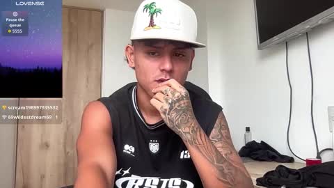 Bob  INDEPENDENT MODEL online show from 02/09/26, 05:50