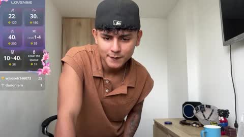 Bob  INDEPENDENT MODEL online show from 04/07/26, 05:24