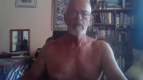 Snapshot of bobbgud chatting on 04/19/26, 05:40 Bobbgud online show from 04/19/26, 05:40
