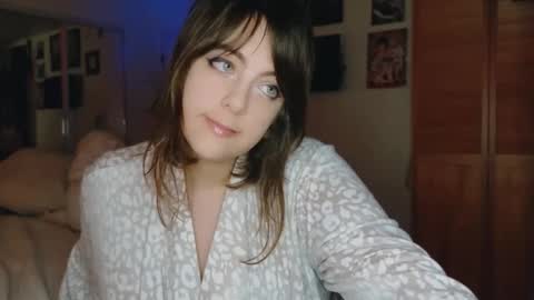 Bobbi Valentine online show from 11/23/25, 03:50