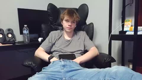 bobby72738 online show from 12/01/25, 04:06