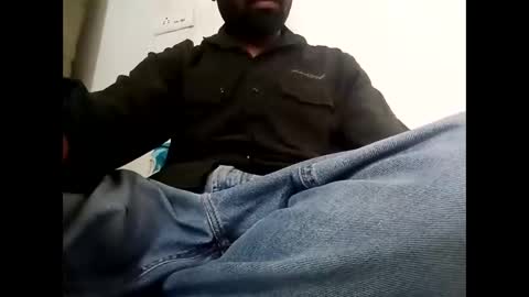 Snapshot of bobby_horny03 chatting on 03/21/26, 07:02 bobby_horny03 online show from 03/21/26, 07:02