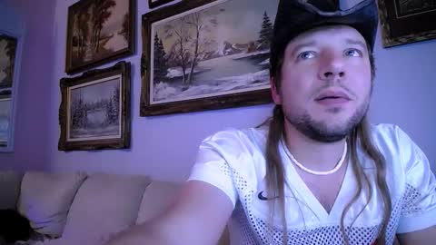 Bobby and Sadie online show from 02/03/26, 06:51