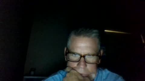 Snapshot of bobbybone777 chatting on 06/19/26, 06:23 bobbybone777 online show from 06/19/26, 06:23