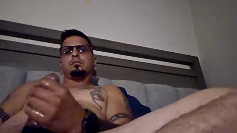 bobbyhill0798 online show from 09/24/25, 07:01