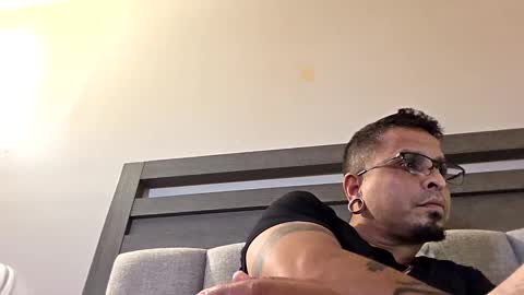 bobbyhill0798 online show from 10/08/25, 06:38