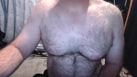 Snapshot of bobbyhill27b chatting on 04/26/26, 02:15 BobbyHill27b online show from 04/26/26, 02:15