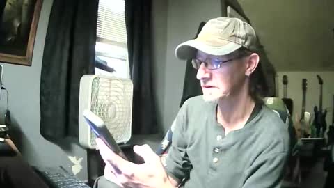 Snapshot of bobbyj75 chatting on 06/01/26, 12:23 BobbJ online show from 06/01/26, 12:23