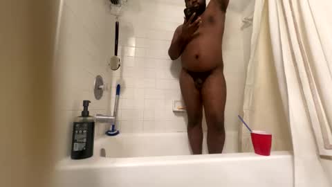 Luv bug  online show from 12/05/24, 11:40