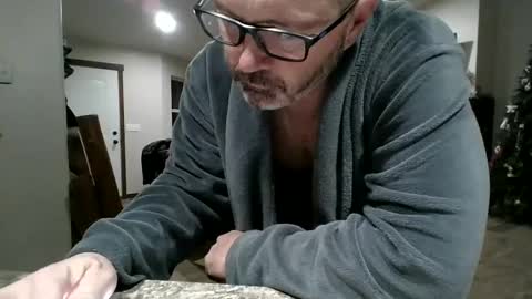 Snapshot of bobjones5003 chatting on 12/10/24, 08:40 bobjones5003 online show from 12/10/24, 08:40