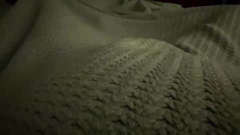 Snapshot of bobthebuilder1100 chatting on 02/16/26, 07:32 Bobthebuilder1100 online show from 02/16/26, 07:32