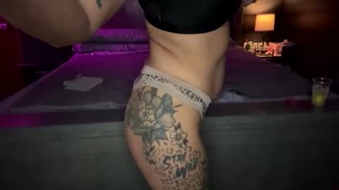 milf online show from 05/12/26, 03:47