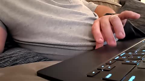 Snapshot of bodofdad chatting on 10/20/25, 03:18 bodofdad online show from 10/20/25, 03:18