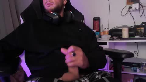 bodyking69 online show from 01/18/25, 06:32