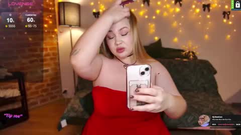 Snapshot of bodylina chatting on 12/24/24, 10:39 Lina online show from 12/24/24, 10:39