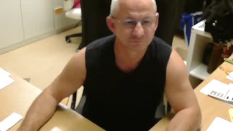 bodymen1 online show from 09/23/25, 08:12