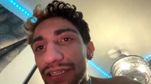 Snapshot of bodyyattiyatti chatting on 02/14/26, 08:49 Sailorartemis online show from 02/14/26, 08:49