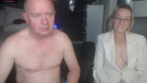 Ningifun couple online show from 11/15/25, 01:58