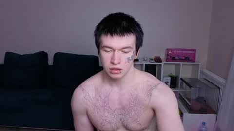 Snapshot of boicute chatting on 04/20/26, 02:09 ALEXPVT IS OPEN online show from 04/20/26, 02:09