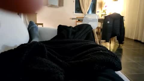Snapshot of bomale89 chatting on 02/20/25, 10:37 bomale89 online show from 02/20/25, 10:37