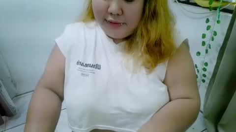 bombastic_darla online show from 09/28/25, 03:01