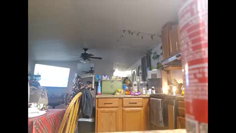 Snapshot of bombinshaman chatting on 12/19/24, 04:13 bombinshaman online show from 12/19/24, 04:13